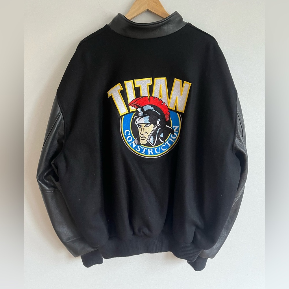 Vintage Avon Sportwear Jacket / Toronto Canada / Titan Construction Jacket